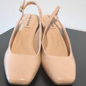 Anne Klein Beige iflex Slingback Heels